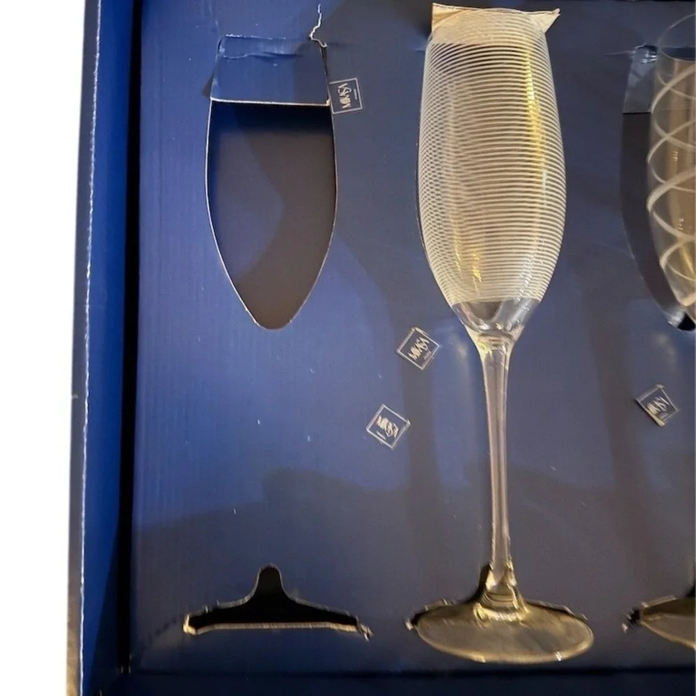 Mikasa Cheers Champagne Flutes Set of 3 missing 1 Assorted Etched Patterns w Box